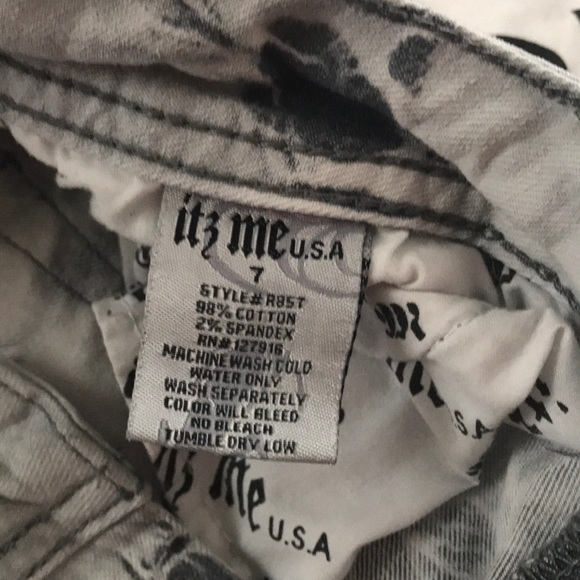 Itz Me Premium distressed Jeans - Picture 3 of 3